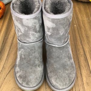 Girls Ugg Boots, Size 4